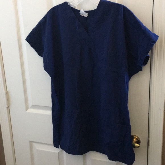 Ladies’ Simply Basic Scrub Top (M) - Picture 1 of 4